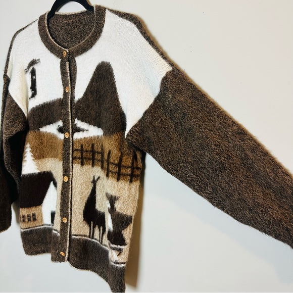 Vtg Women's‎ Button Up Sweater Handmade from Peru Alpaca Wool Llama.C58 - Picture 4 of 12